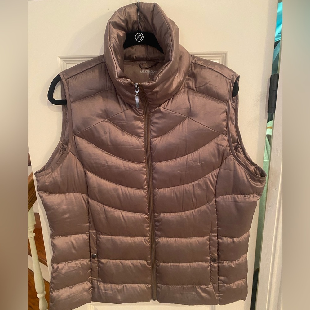 Liz Claiborne Womens Puffer Vest